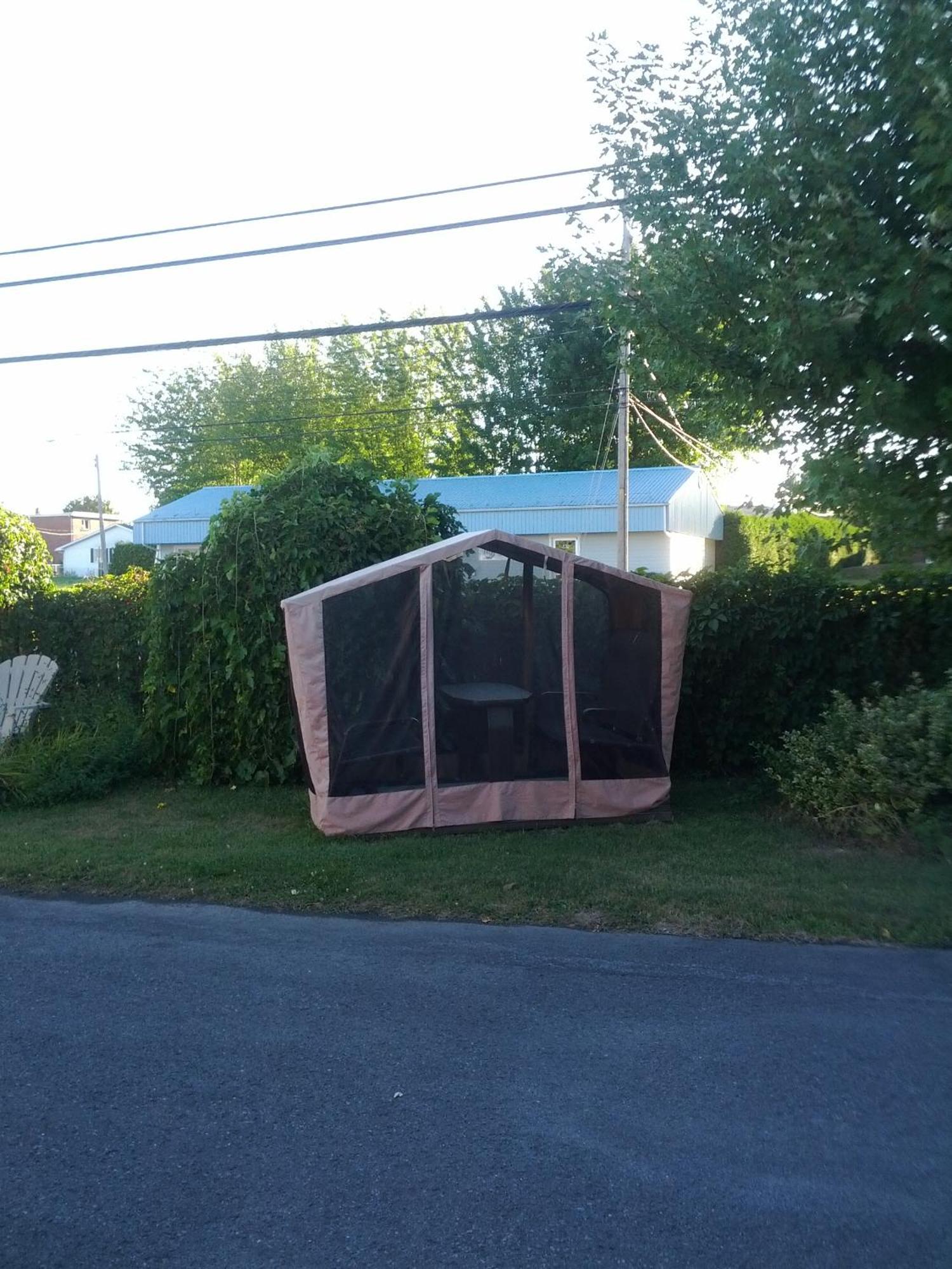 Motel Montgolfiere Jp Saint-Jean-sur-Richelieu ภายนอก รูปภาพ