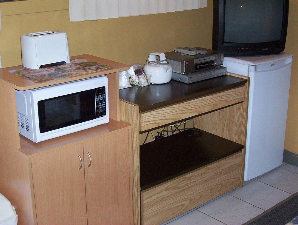 Motel Montgolfiere Jp Saint-Jean-sur-Richelieu ภายนอก รูปภาพ