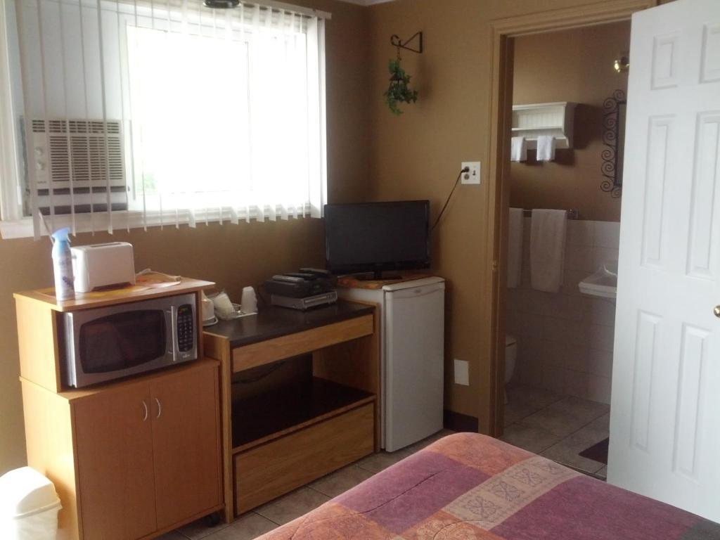 Motel Montgolfiere Jp Saint-Jean-sur-Richelieu ห้อง รูปภาพ